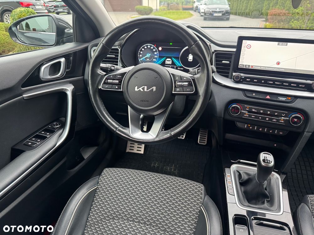 Kia Ceed 1.5 T-GDI Business Line Plus - 25
