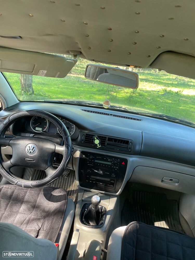 VW Passat 1.9 TDi Comfortline - 8