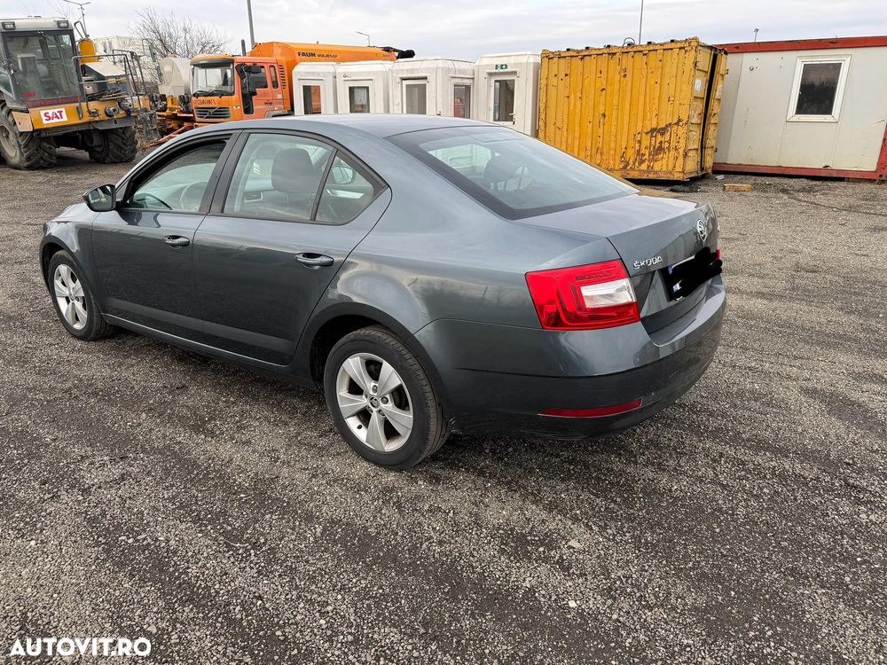 Skoda Octavia 1.6 TDI Style - 10