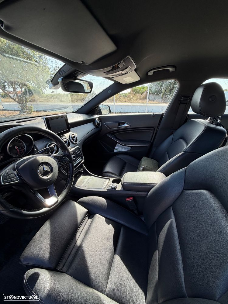 Mercedes-Benz CLA 220 d 7G-DCT Urban - 8