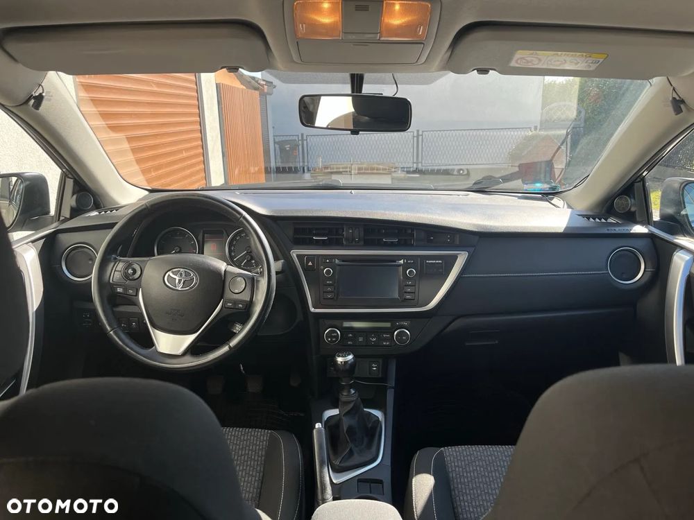 Toyota Auris 1.6 Active - 10