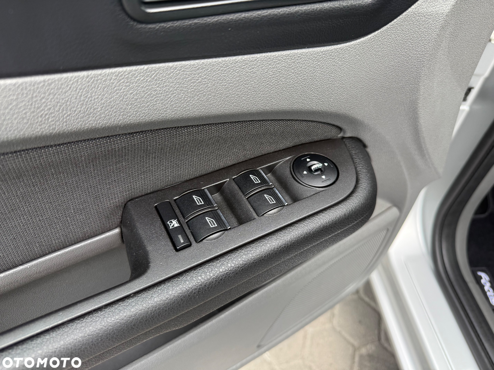Ford Focus 1.8 Connection - 24
