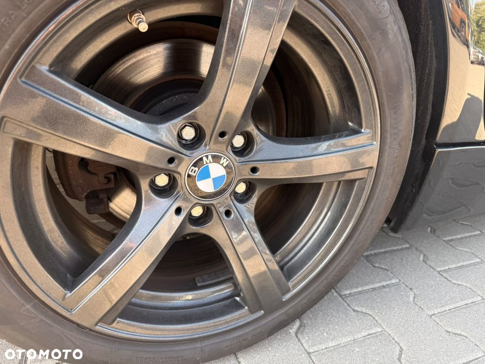 BMW Seria 5 - 29