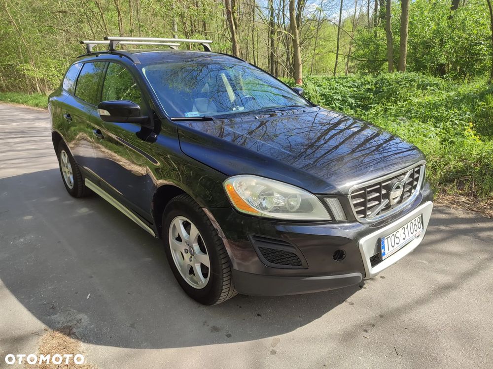 Volvo XC 60 2.4D AWD R-Design - 23
