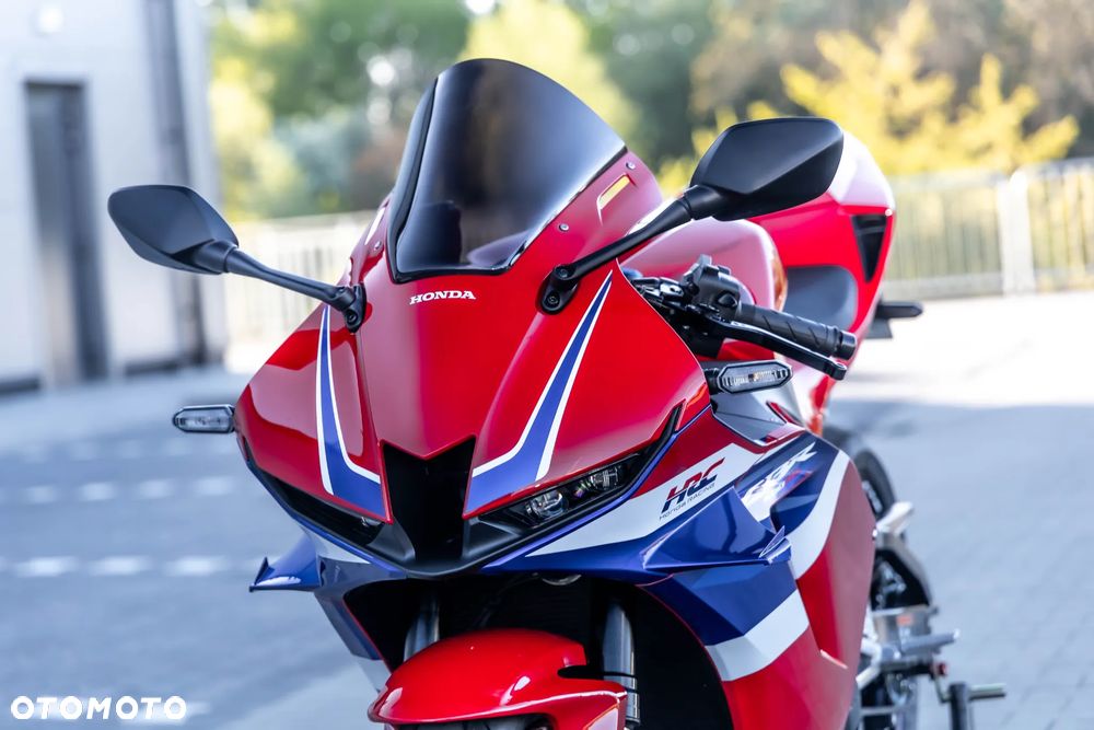 Honda CBR - 9