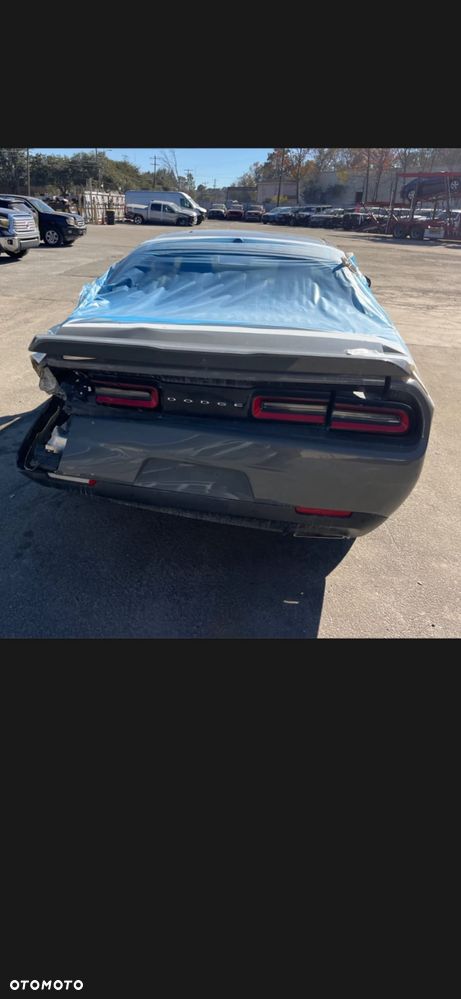 Dodge Challenger 5.7 R/T - 6