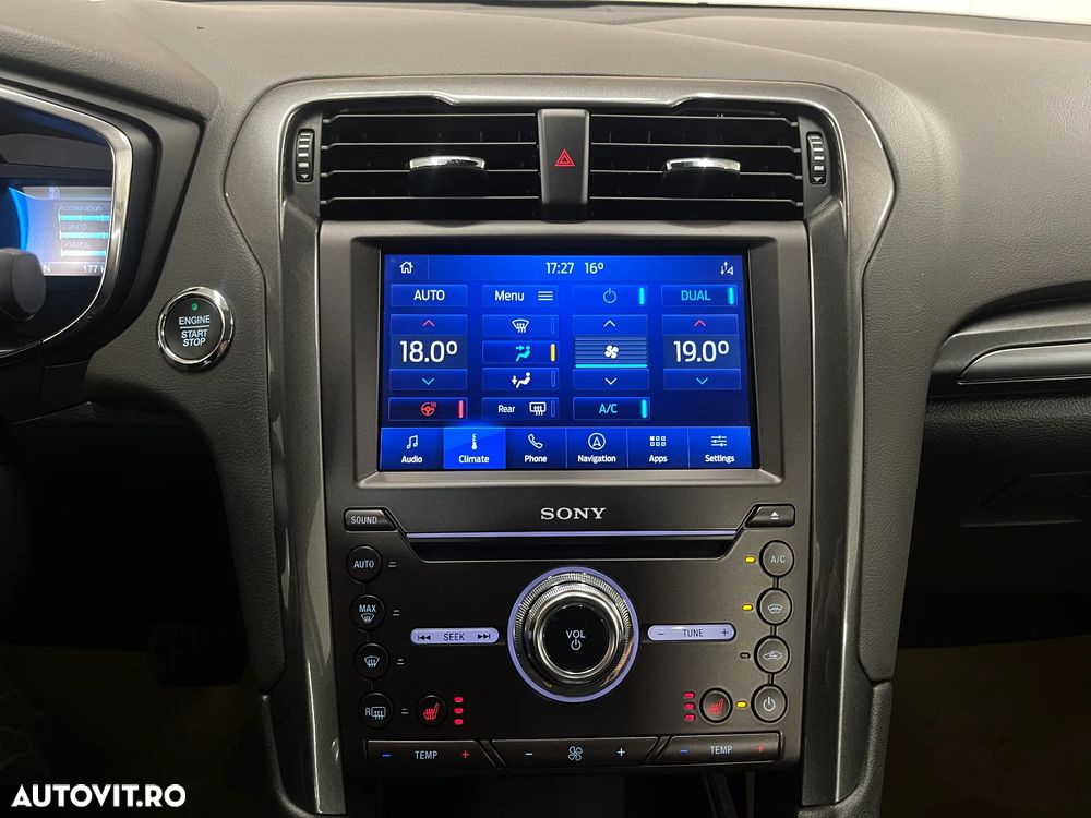 Ford Mondeo 2.0 HEV Titanium - 19