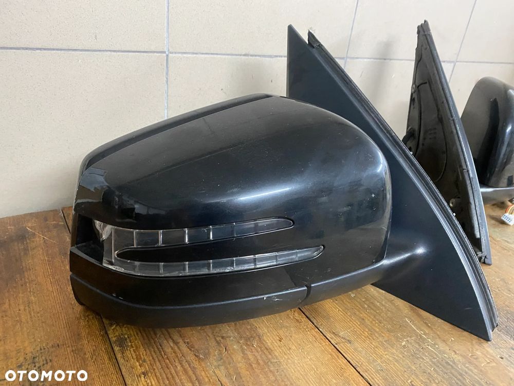 MERCEDES ml gl gle 166 lusterko prawe lewe 17 pin kolor 197 - 4