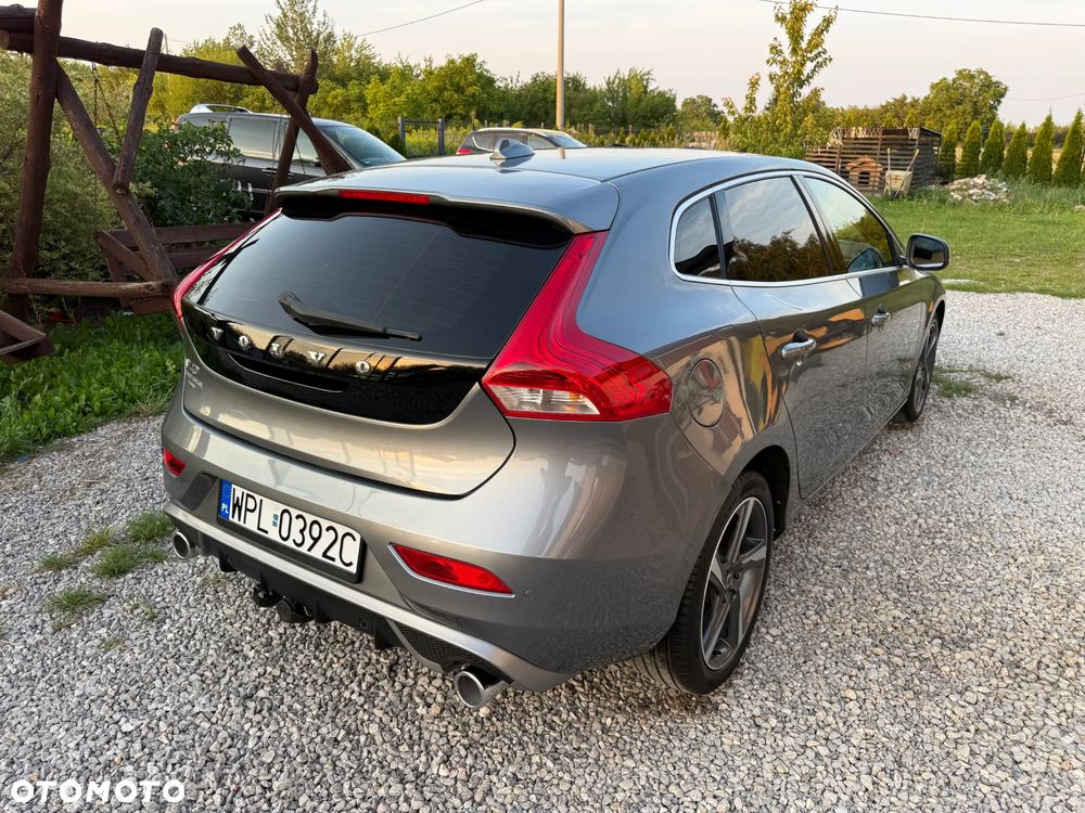 Volvo V40 D2 RDesign - 12