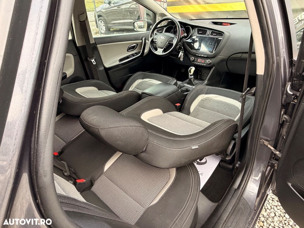 Kia Ceed 1.4 CRDi 90 SW Vision - 19