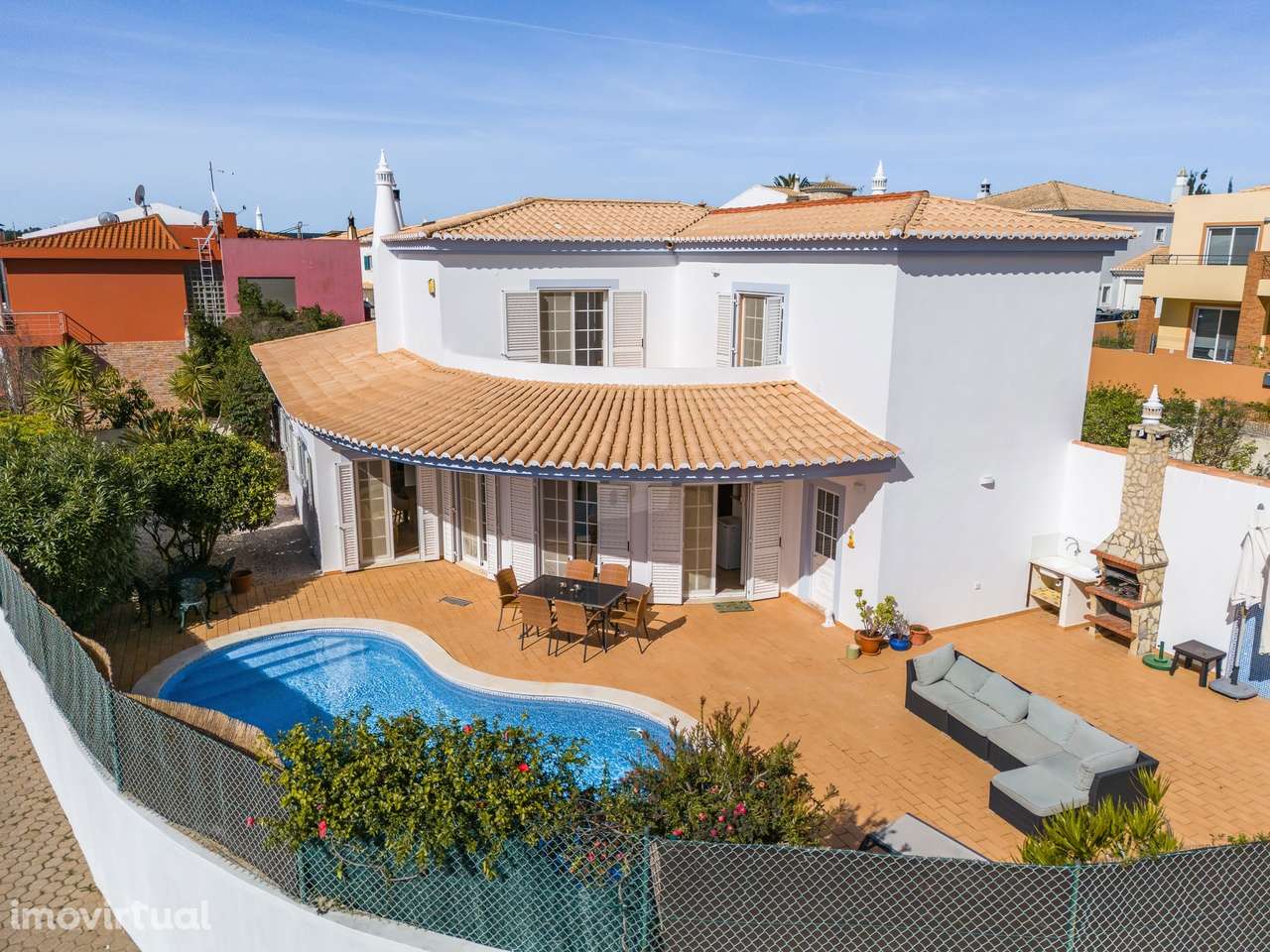 Encantadora Moradia Isolada de 3 Quartos - Almádena - Grande imagem: 2/35