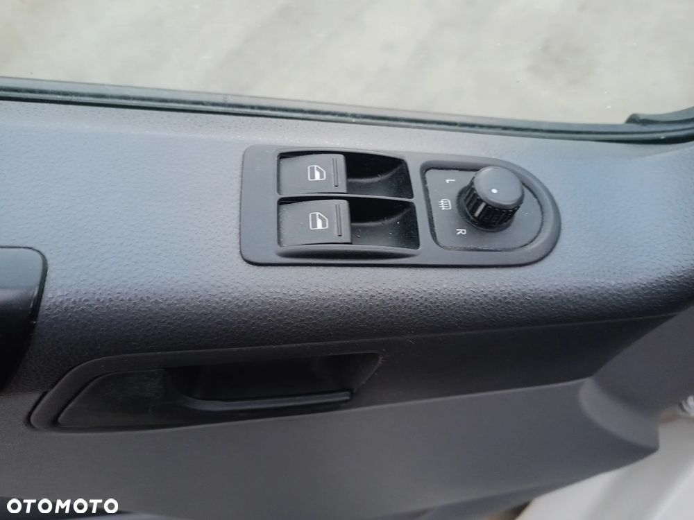Volkswagen Transporter - 19