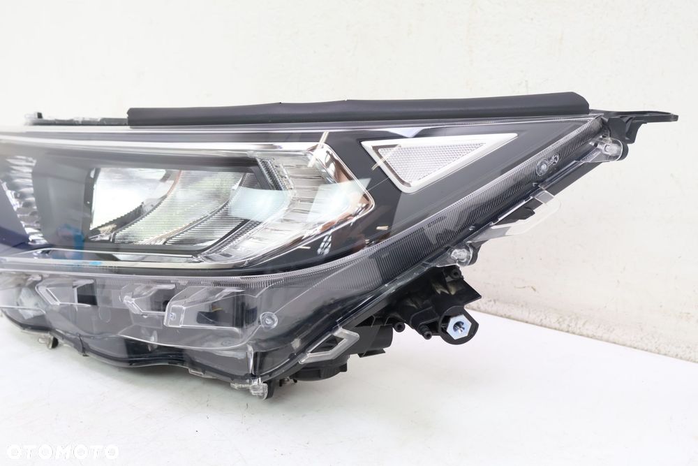 TOYOTA RAV4 V LAMPA LEWA PRZÓD - 2
