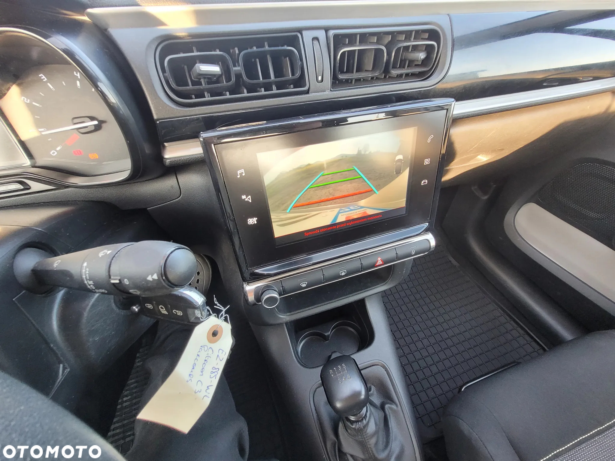 Citroën C3 1.5 BlueHDi Shine - 26