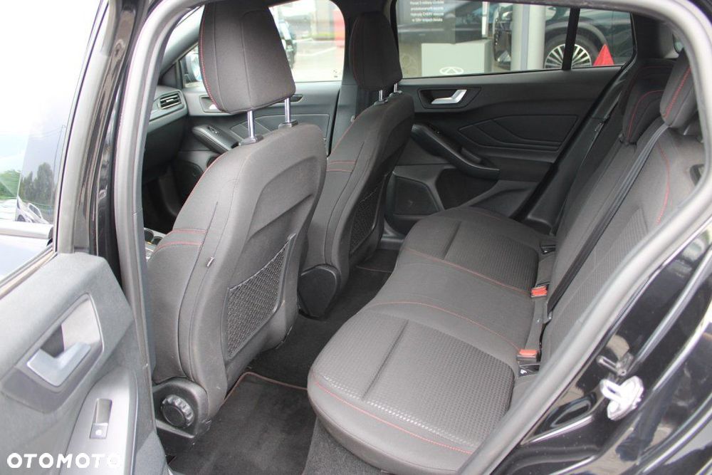 Ford Focus - 21