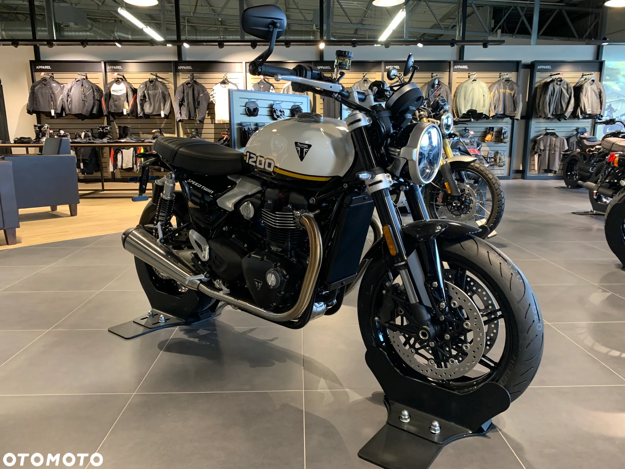 Triumph Speed Twin - 2