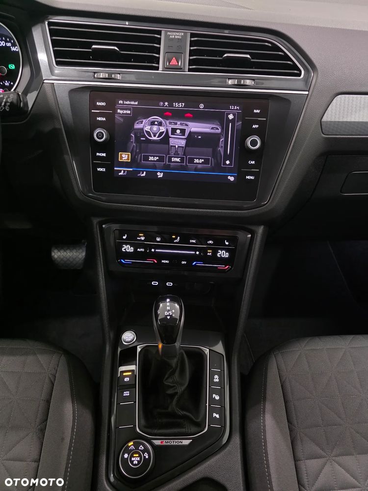 Volkswagen Tiguan 2.0 TSI 4Mot Elegance DSG - 11