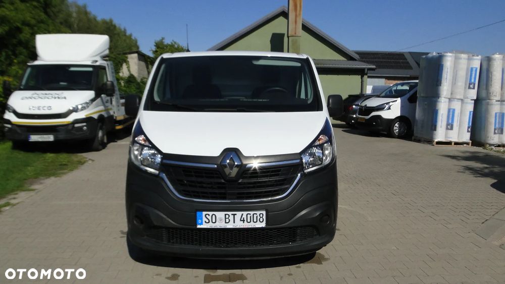 Renault Trafic - 2