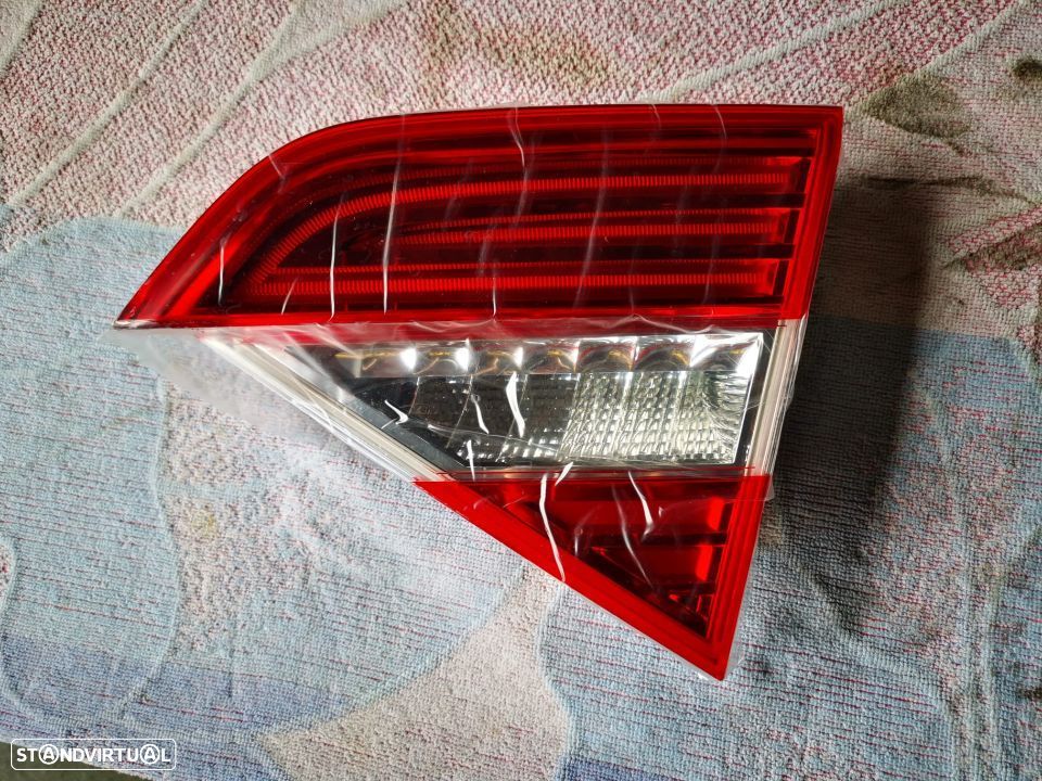 SKODA SUPERB II FAROLIM MALA DIREITO - FT035 - 1