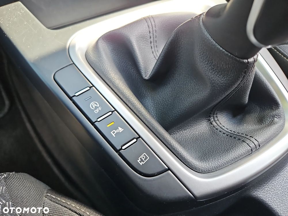 Kia Ceed 1.5 T-GDI M - 23