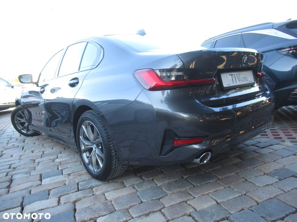 BMW Seria 3 320d MHEV Sport Line - 3