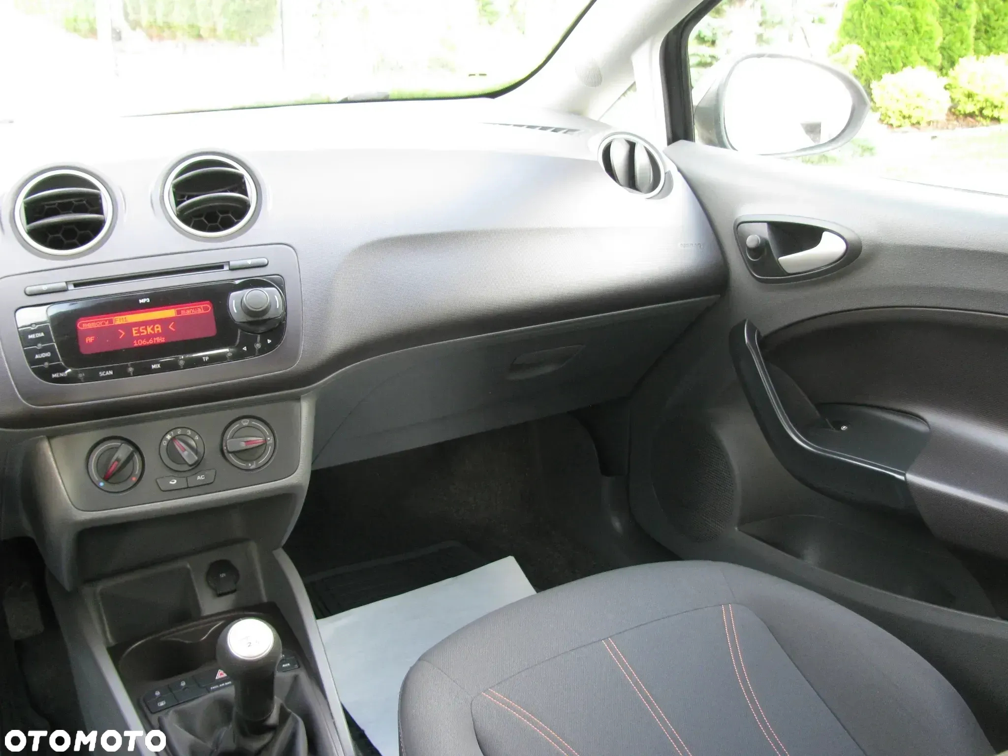 Seat Ibiza 1.4 16V Style - 25