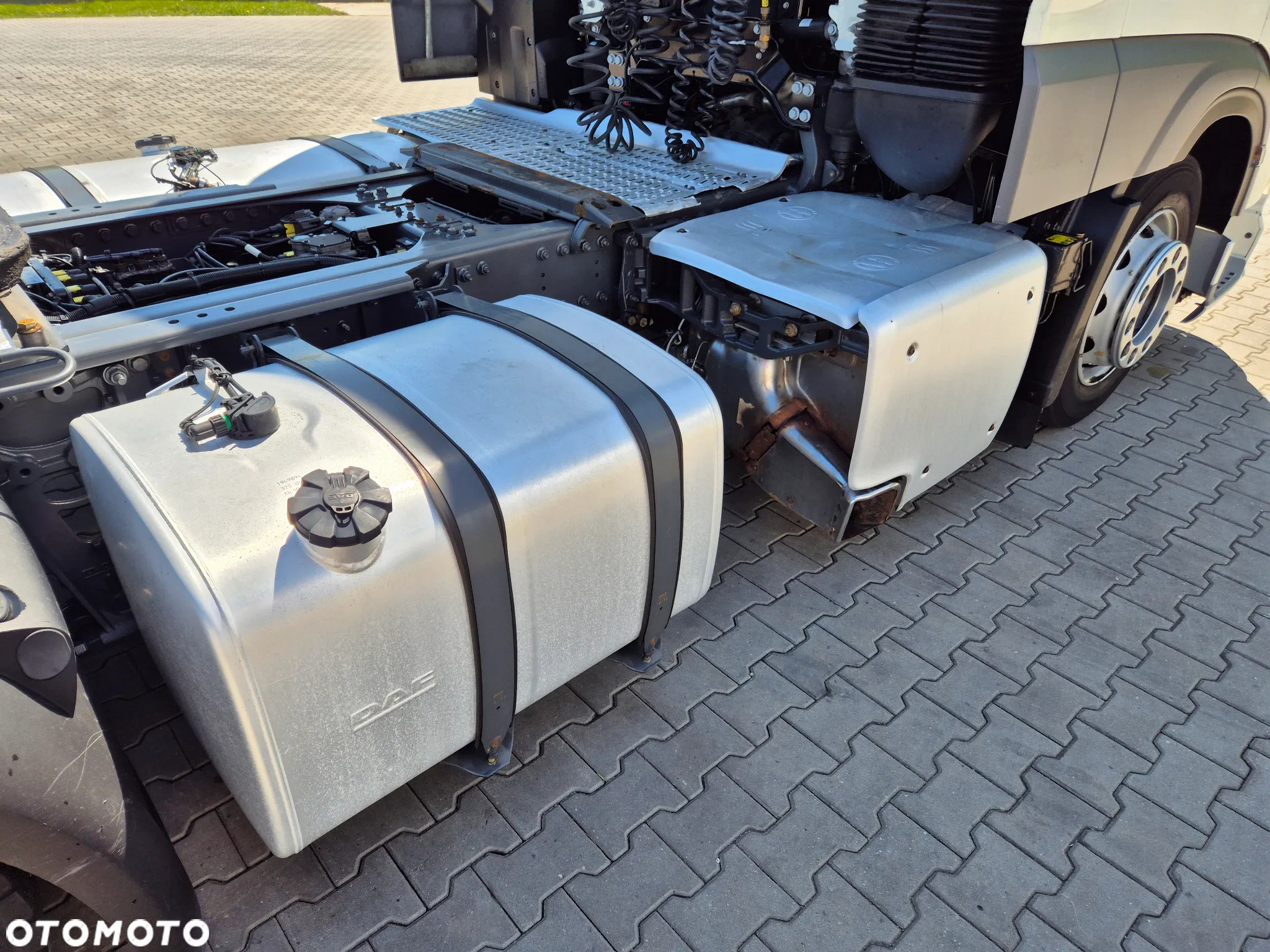 DAF XF 480 Low Deck Super Space Cab - 12