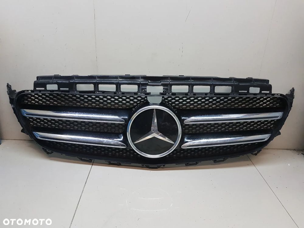 MERCEDES E KLASA W213 GRILL ATRAPA
