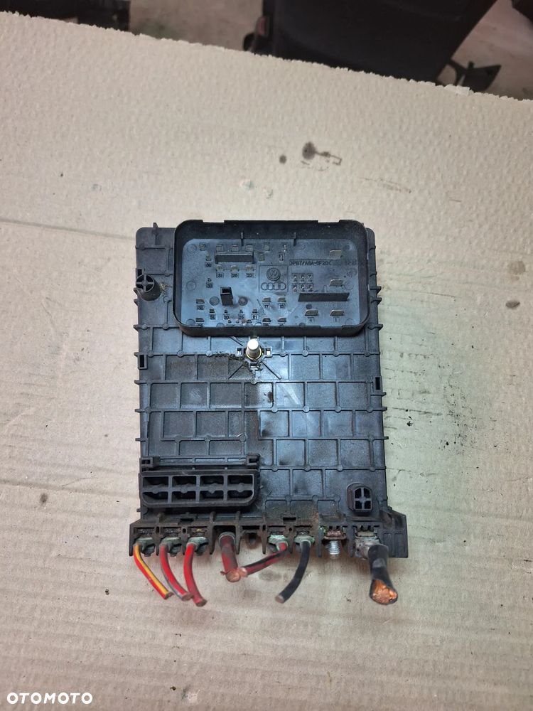 VW PASSAT B6 skrzynka bezpieczników 3C0937125 - 2