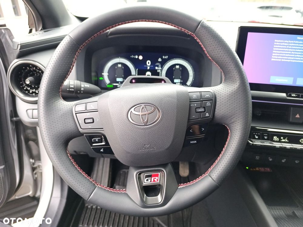 Toyota C-HR - 16
