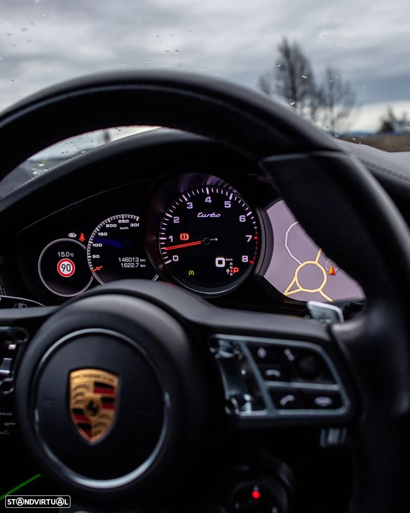 Porsche Panamera Sport Turismo Turbo - 16