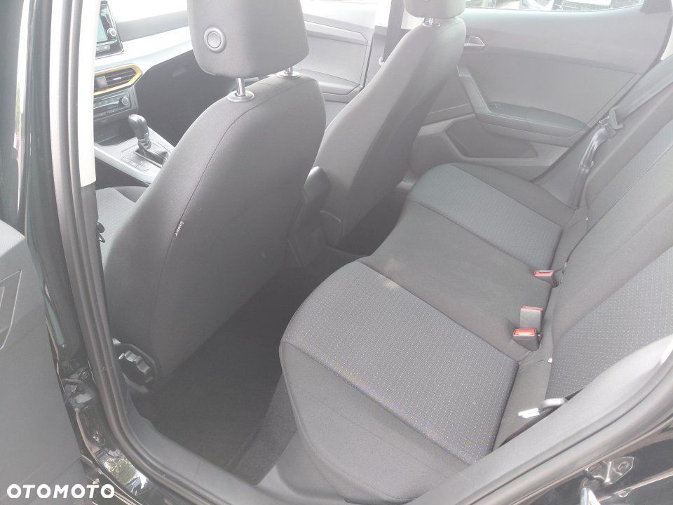 Seat Arona - 13