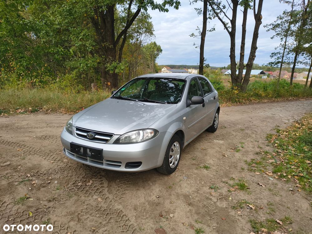 Daewoo Lacetti 2004 photo 2
