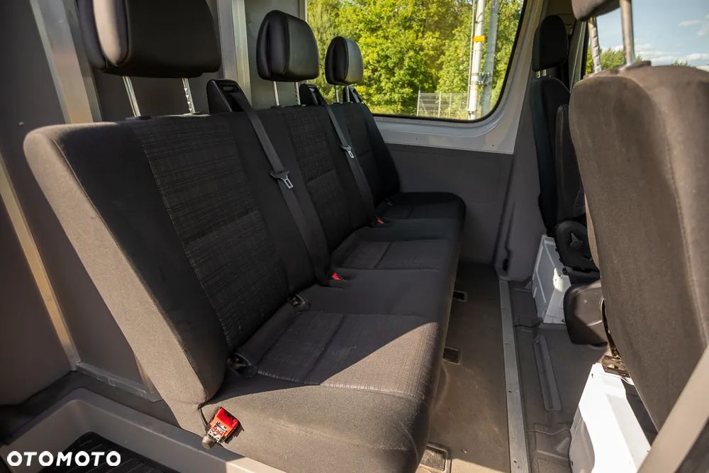 Mercedes-Benz Sprinter - 14