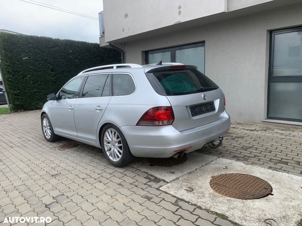 Volkswagen Golf 2.0 TDI DPF Style - 9
