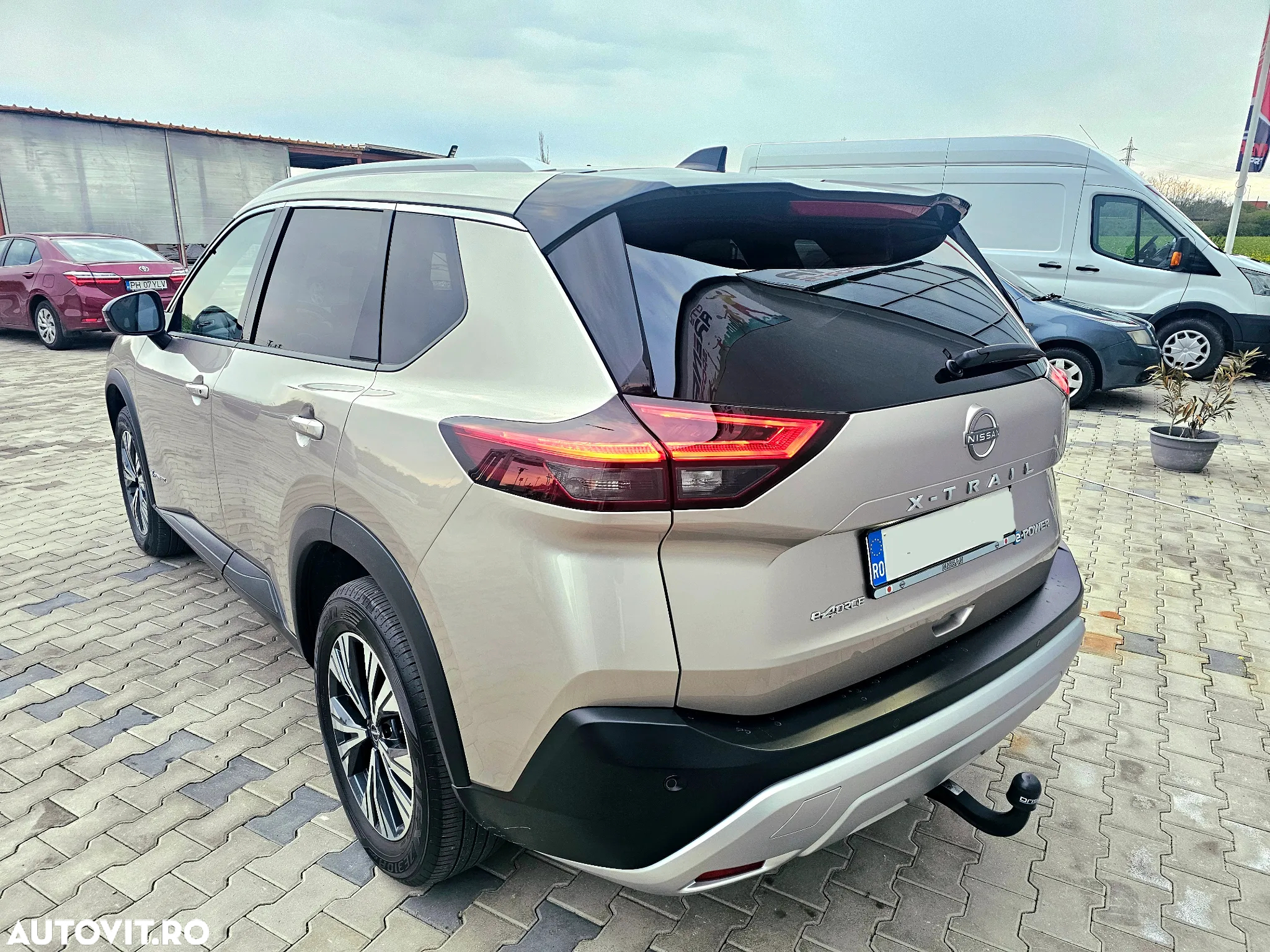 Nissan X-Trail e4ORCE N-Connecta Plus - 5