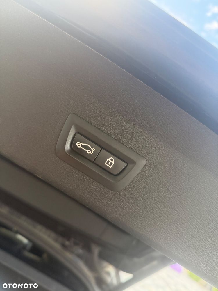 BMW X1 sDrive20i xLine - 40