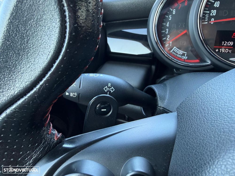 MINI 3 Portas John Cooper Works Aut. - 16