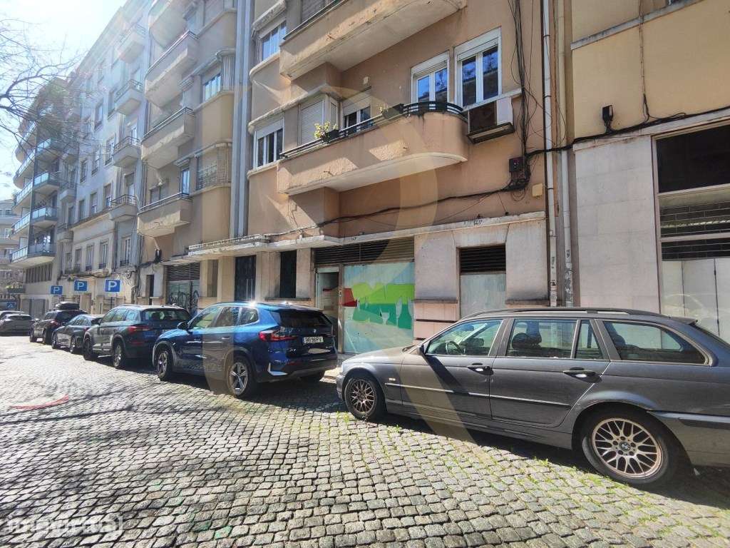 Loja ampla com 2 montras nas Avenidas Novas - Lisboa - Grande imagem: 4/30