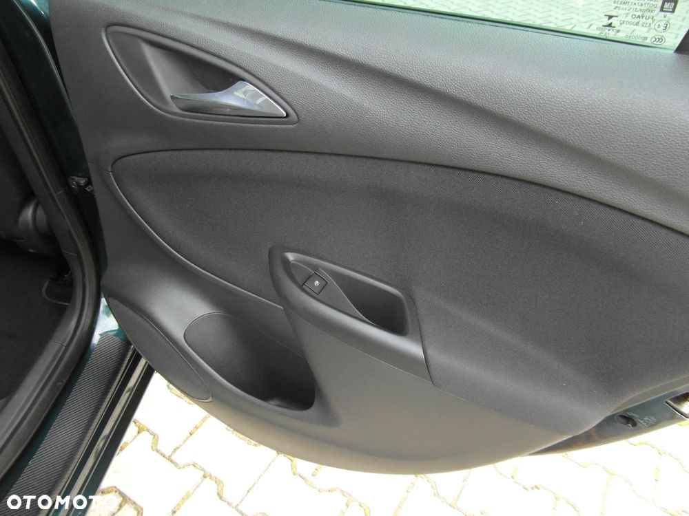 Opel Astra 1.4 T Dynamic - 34