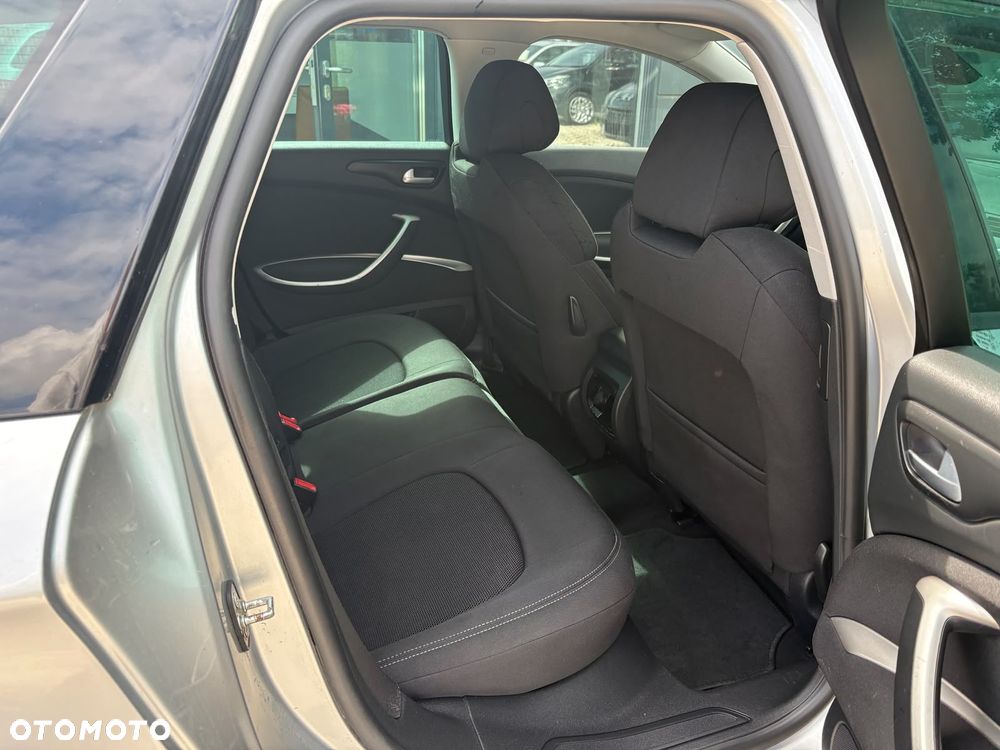 Citroën C5 1.6 HDi Attraction - 12