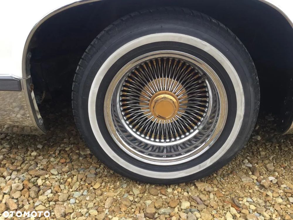 Cadillac Fleetwood 5.7 STD - 13