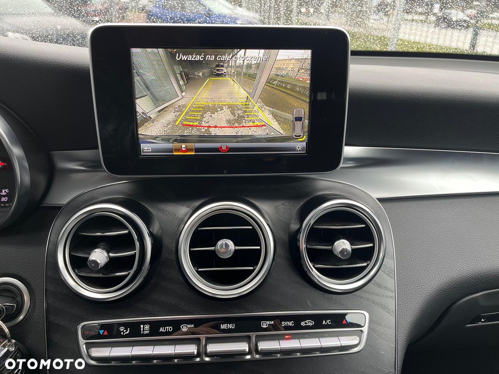 Mercedes-Benz GLC - 16