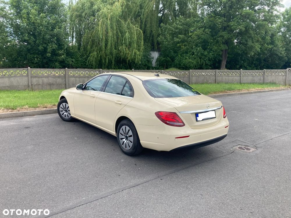 Mercedes-Benz Klasa E 200 d 9G-TRONIC Exclusive - 2
