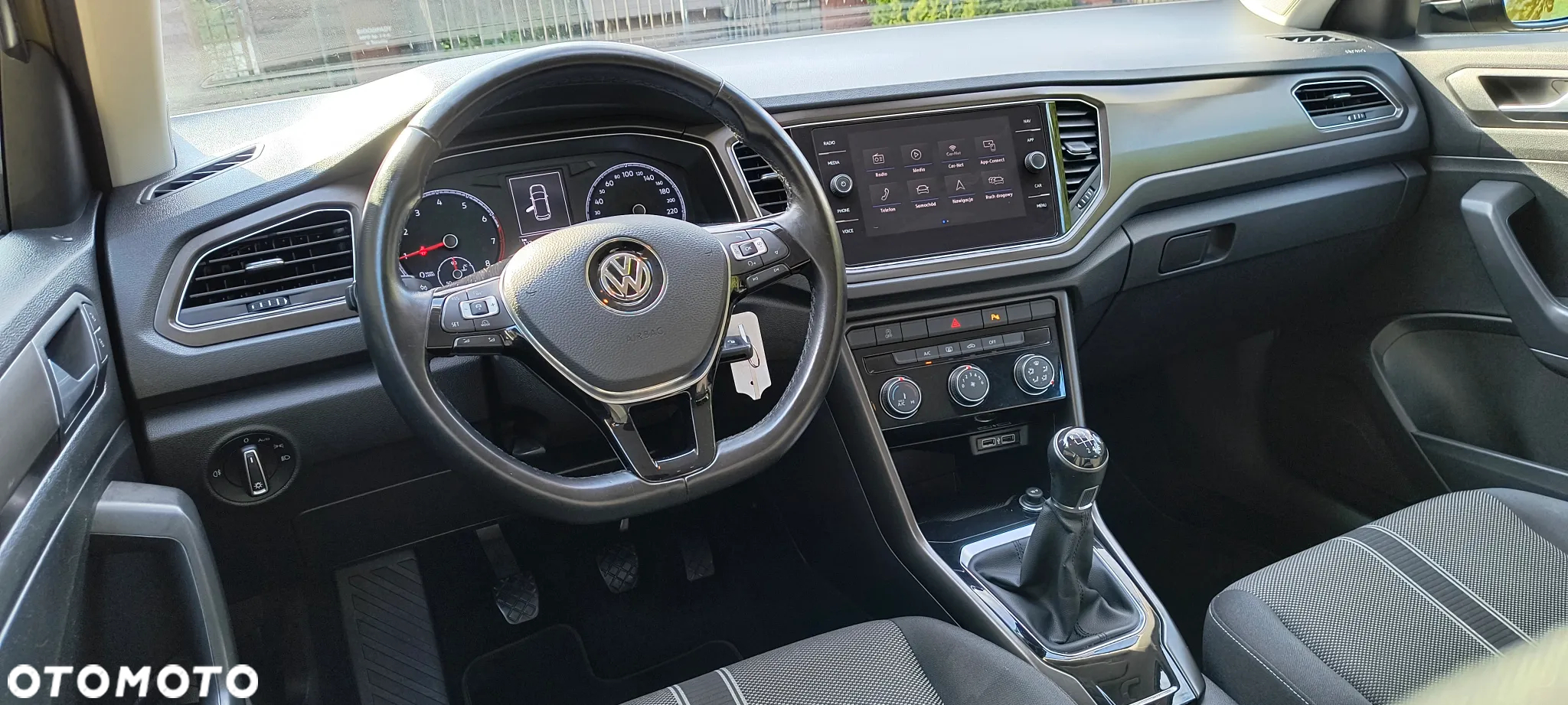 Volkswagen T-Roc 1.0 TSI Style - 23