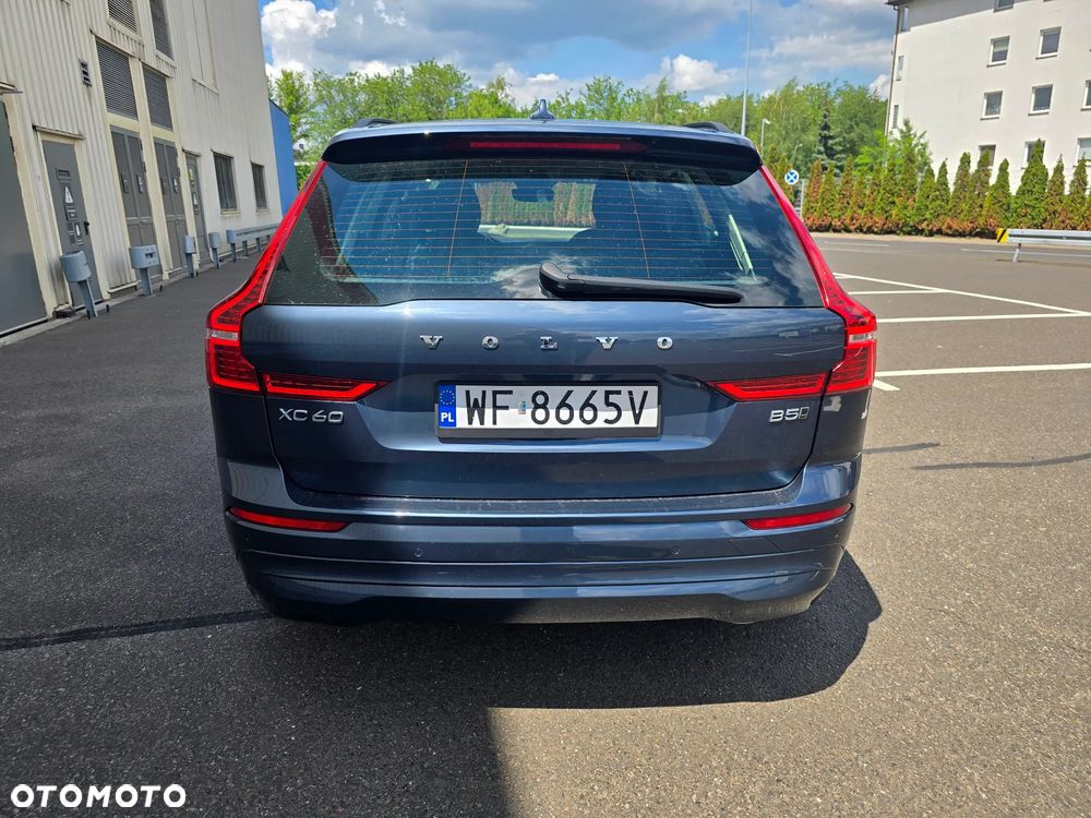 Volvo XC 60 ver-b5-b-awd-momentum-pro - 5