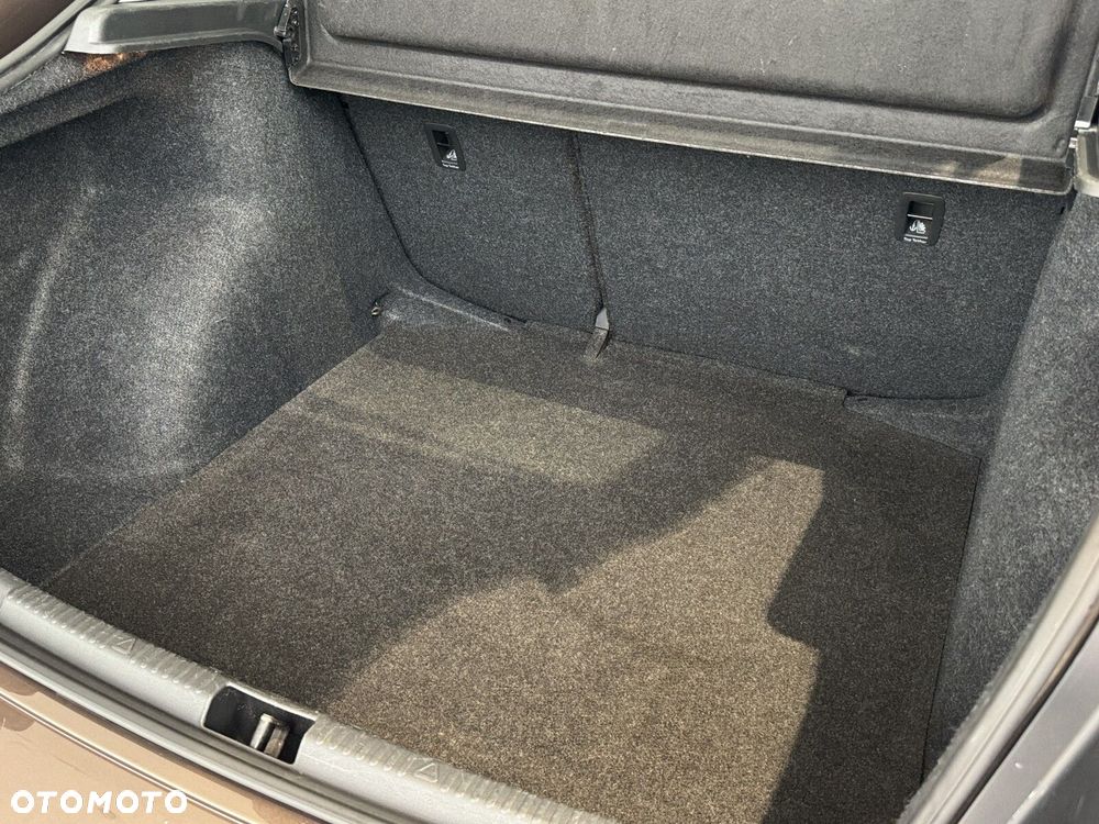 Skoda RAPID - 33