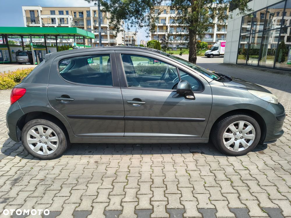 Peugeot 207 1.4 16V Trendy - 5
