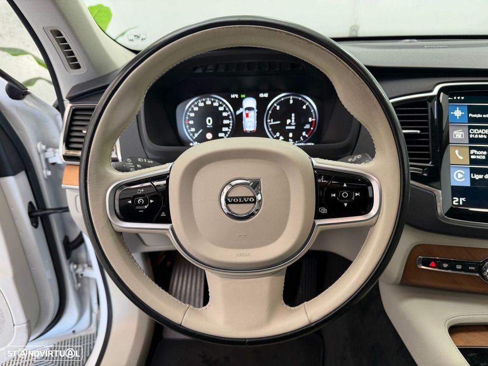 Volvo XC 90 2.0 B5 Momentum Plus AWD - 10