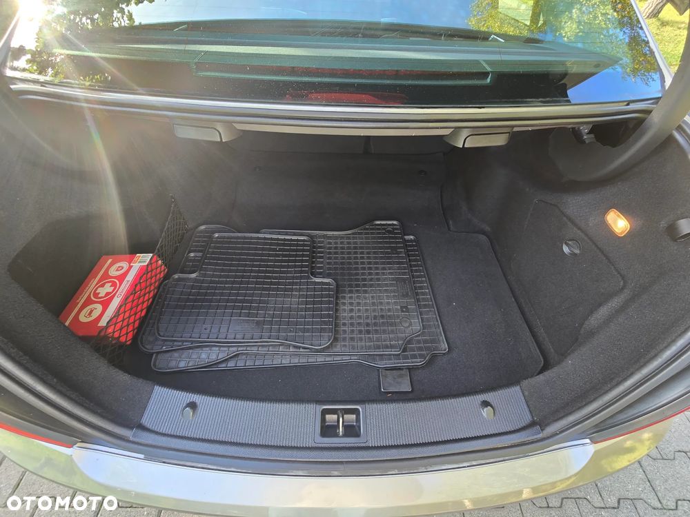 Mercedes-Benz Klasa C 220 CDI DPF Automatik Elegance - 36